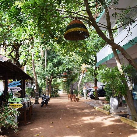 Rupa'S Hotel Arugam Bay Exterior photo