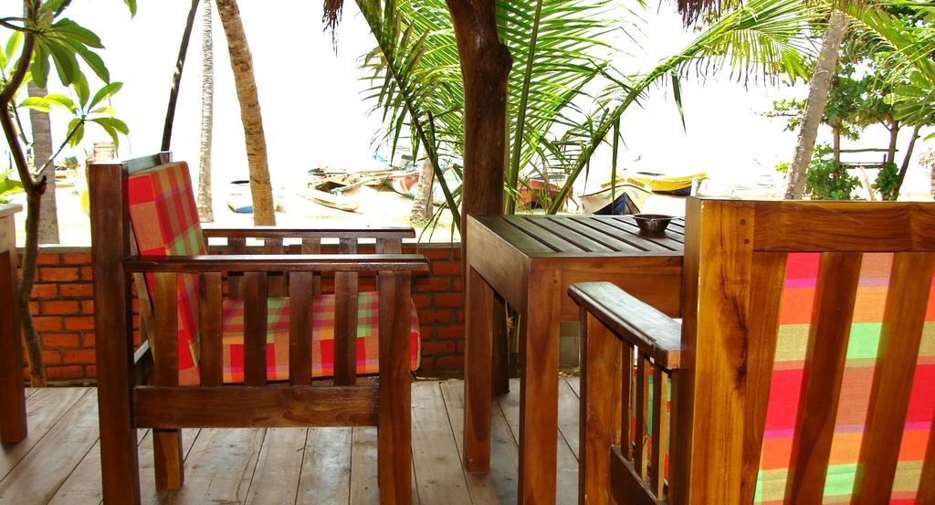 Rupa'S Hotel Arugam Bay Exterior photo