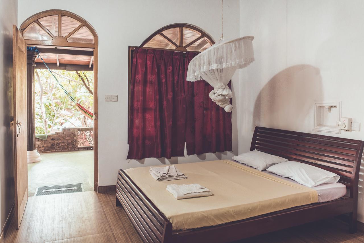 Rupa'S Hotel Arugam Bay Exterior photo