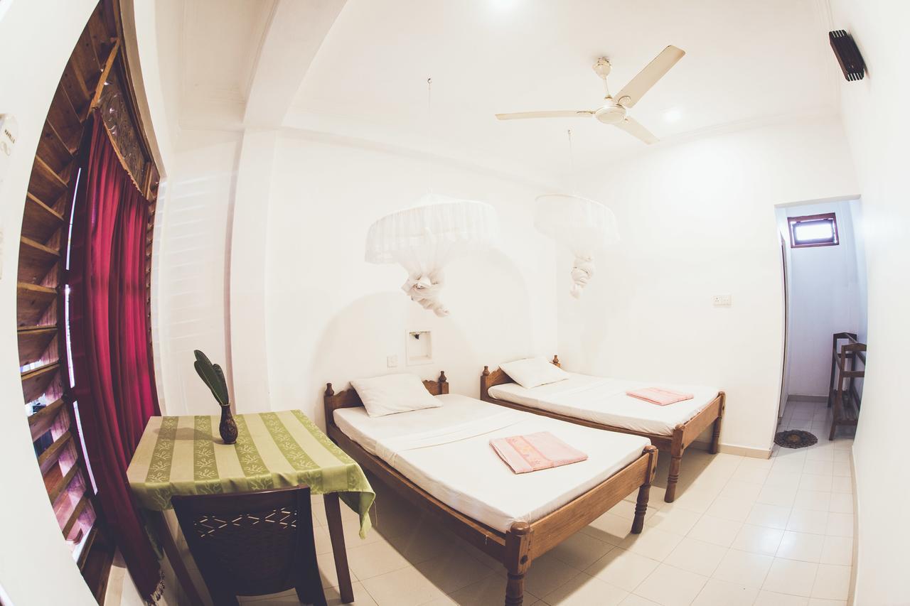 Rupa'S Hotel Arugam Bay Exterior photo