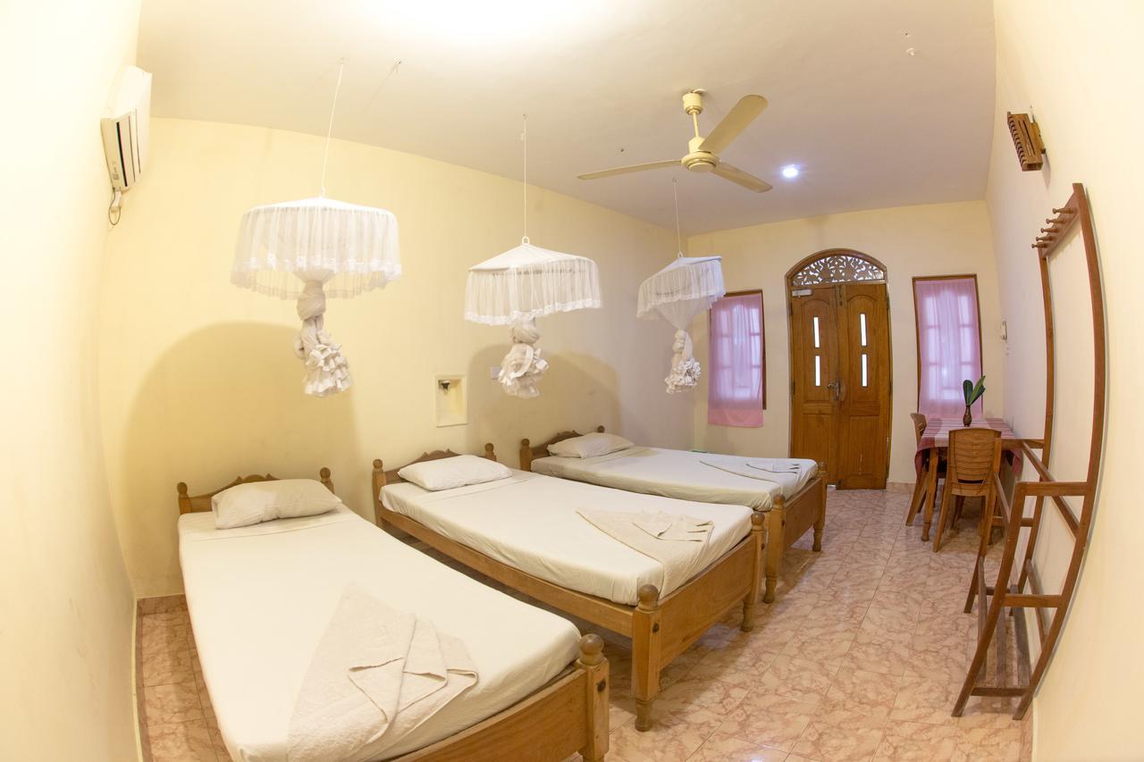 Rupa'S Hotel Arugam Bay Exterior photo