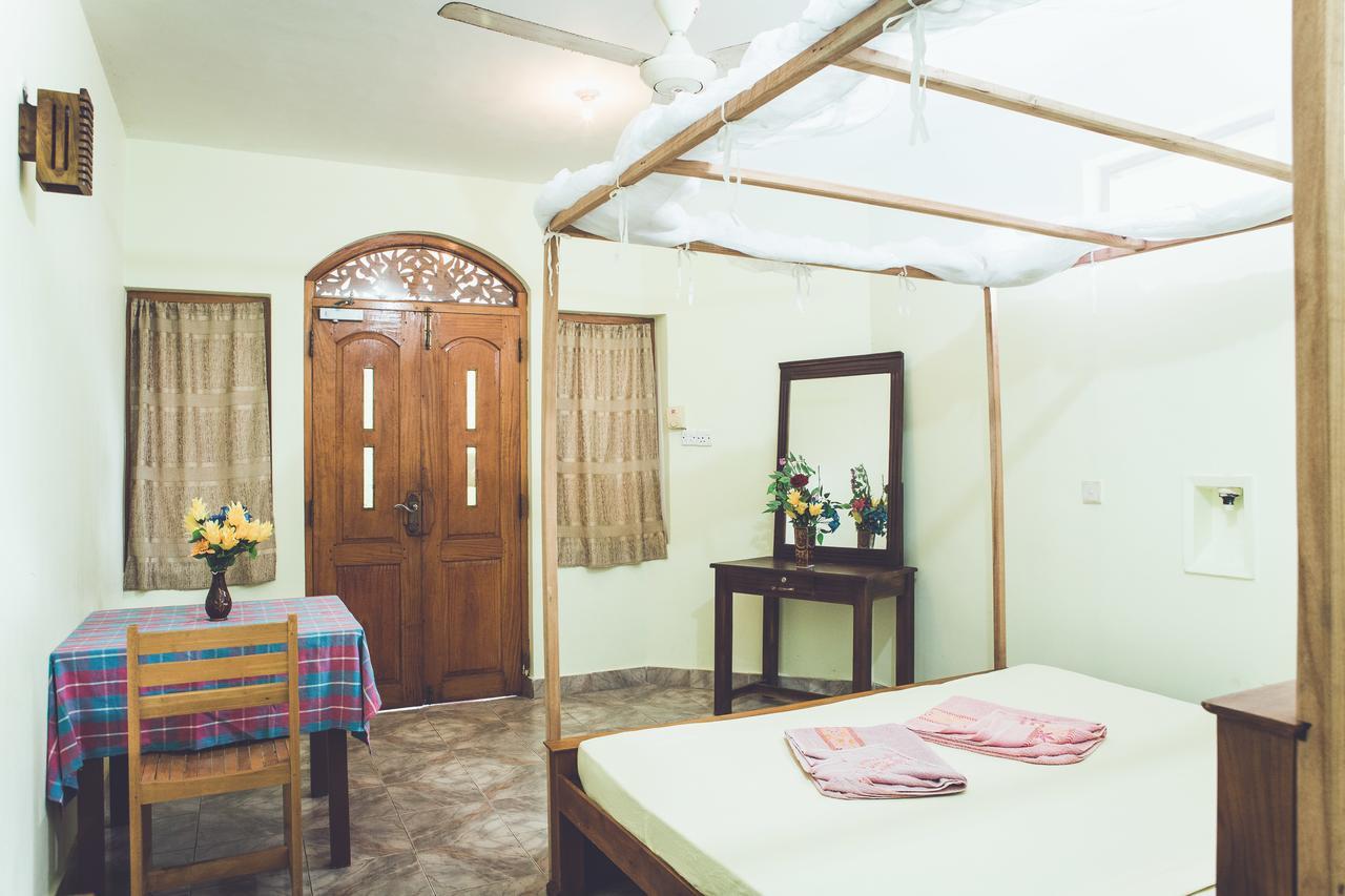 Rupa'S Hotel Arugam Bay Exterior photo